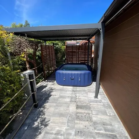 Goosehaus Z Prywatna Sauna I Jacuzzi Gąski