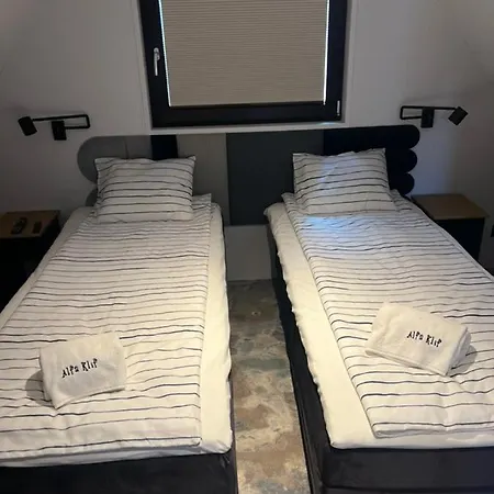 Villa Goosehaus Z Prywatna Sauna I Jacuzzi Gąski